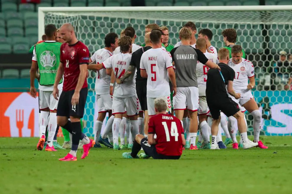 Đan Mạch viết tiếp truyện cổ tích Andersen tại Euro 2020 - 9 Đan Mạch viết tiếp truyện cổ tích Andersen tại Euro 2020 - 9