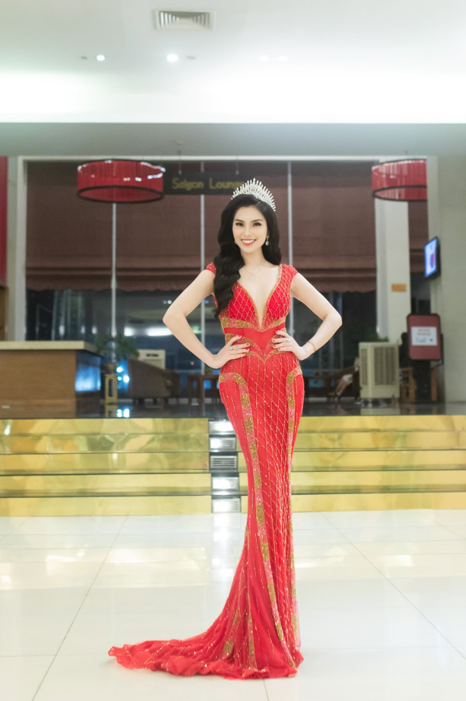 MC Kim Huyền Sâm đẹp gợi cảm bên thí sinh Đại sứ du lịch Quảng Trị - 2 MC Kim Huyền Sâm đẹp gợi cảm bên thí sinh Đại sứ du lịch Quảng Trị - 2