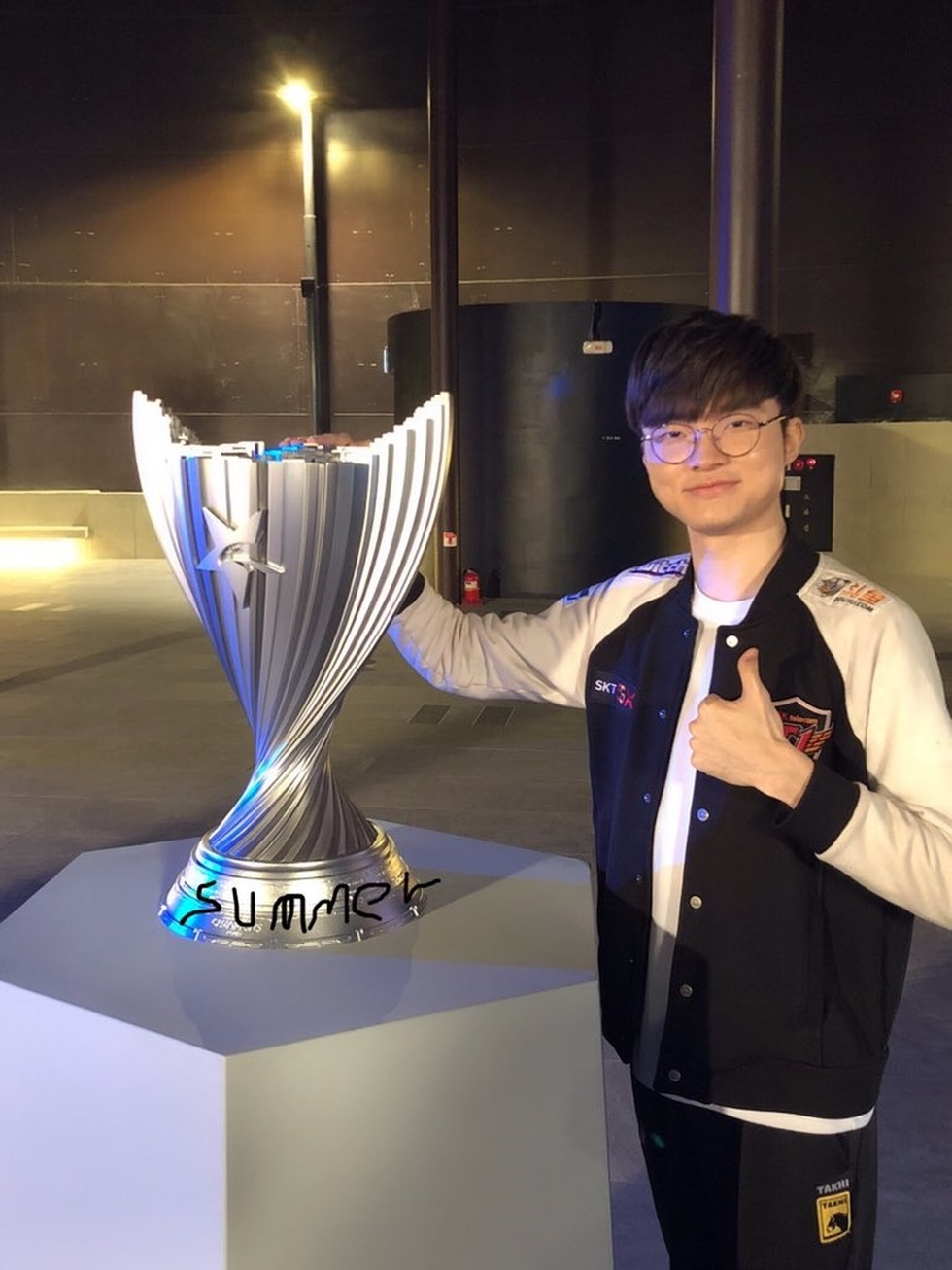 Game thủ Faker: Chưa học hết cấp 3, là Messi của giới eSport - 3 Game thủ Faker: Chưa học hết cấp 3, là Messi của giới eSport - 3