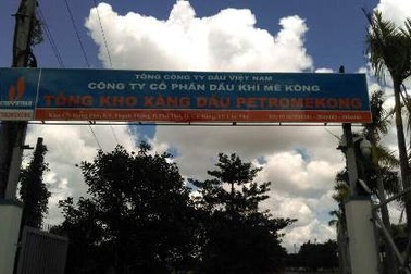 Cơ quan điều tra trả lại 100 triệu đồng cho người "bỏ quên"