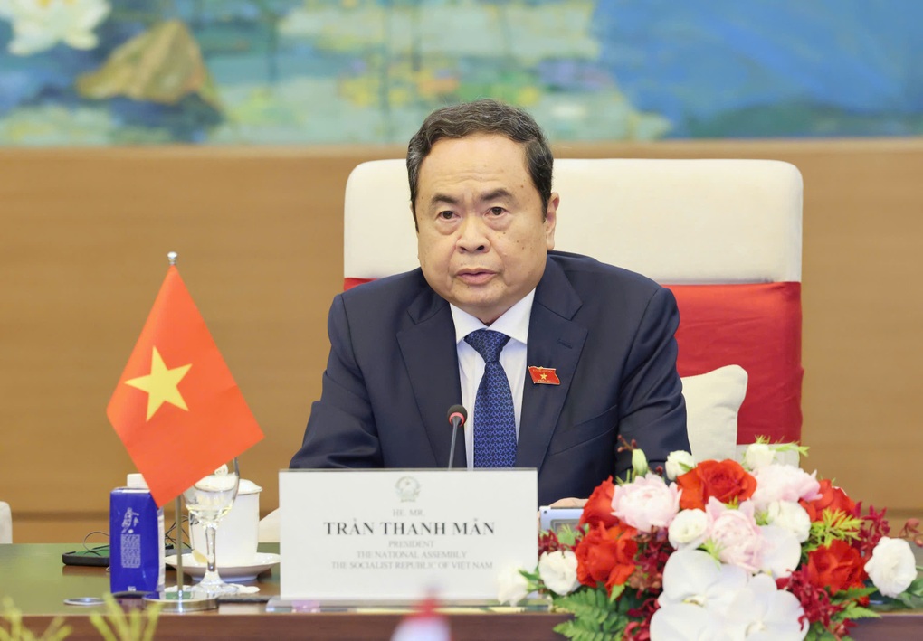 Chủ tịch Quốc hội Trần Thanh Mẫn hội kiến Thủ tướng Thái Lan - 2 Chủ tịch Quốc hội Trần Thanh Mẫn hội kiến Thủ tướng Thái Lan - 2
