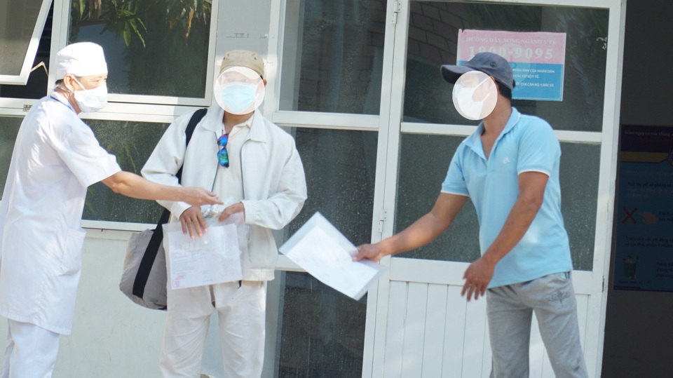 Ninh Thuận: Công bố khỏi bệnh đối với bệnh nhân 61 và 67 - 3 Ninh Thuận: Công bố khỏi bệnh đối với bệnh nhân 61 và 67 - 3
