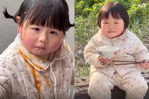 Bé gái "mê hoặc" 21 triệu người, chưa đi học mẫu giáo vì lý do không ngờ
