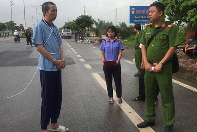 Công an: Thiếu nữ giao gà có thể thoát chết nếu mẹ nói thật - Ảnh 1. Công an: Thiếu nữ giao gà có thể thoát chết nếu mẹ nói thật - Ảnh 1.