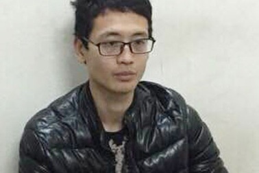 Bắt đối tượng giắt súng K54 và cơ số đạn đi taxi dạo chơi