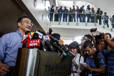 MH370: Malaysia vẫn hy vọng tìm được người sống sót!