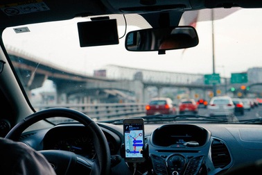 Pháp buộc Uber công nhận tài xế là nhân viên