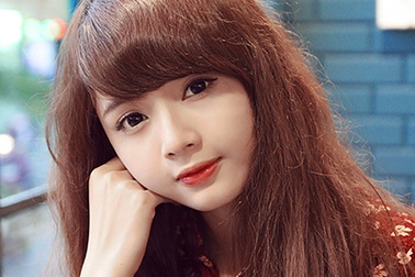 "Hotgirl ảnh thẻ" Lan Hương khẳng định chưa từng can thiệp "dao kéo"