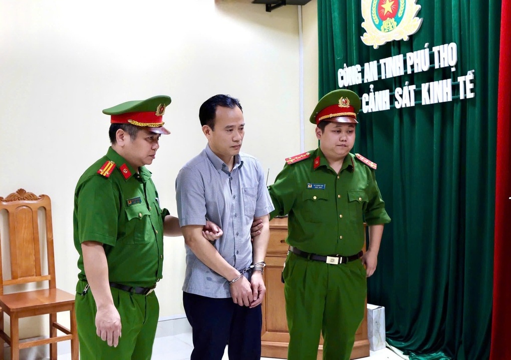 Kê biên nhiều tài sản trong vụ tội phạm xã hội đen “núp bóng” doanh nghiệp - 2 Kê biên nhiều tài sản trong vụ tội phạm xã hội đen “núp bóng” doanh nghiệp - 2