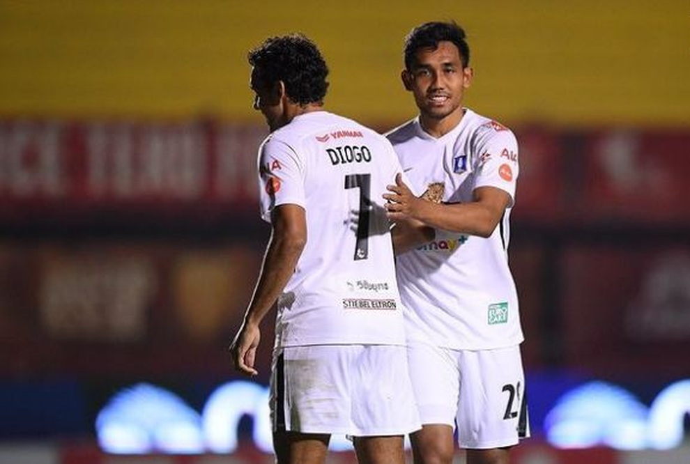 Tiền đạo Dangda hào hứng khi đối đầu CLB Viettel ở AFC Champion League - 1 Tiền đạo Dangda hào hứng khi đối đầu CLB Viettel ở AFC Champion League - 1