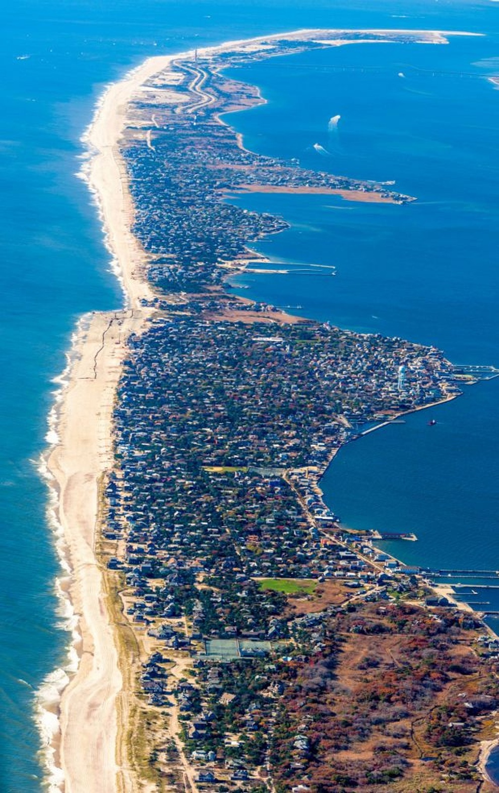 Phố cổ Hội An lọt top 10 điểm du lịch không có ô tô đẹp nhất thế giới - 10