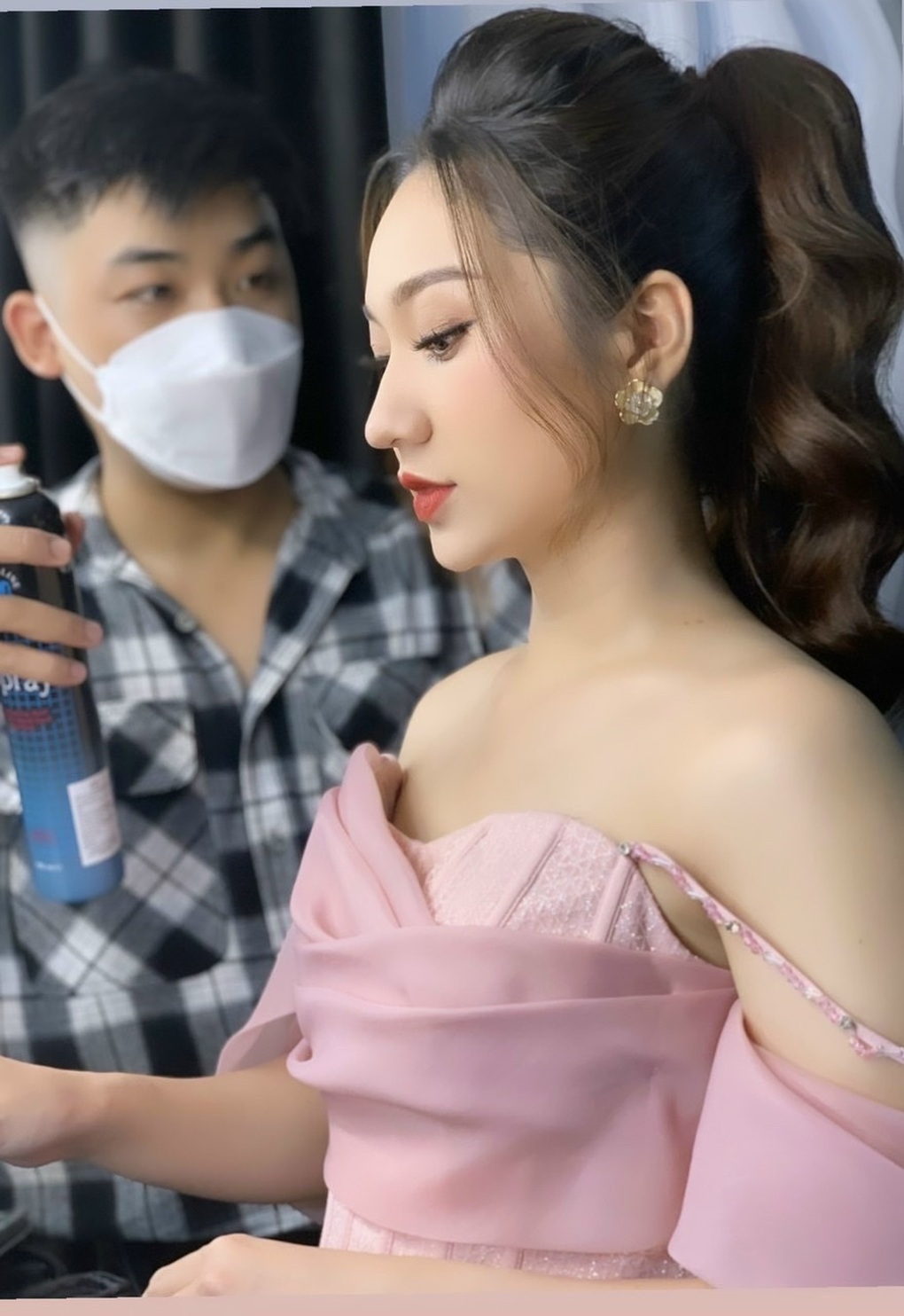 Tiết lộ tính cách cầm cân nảy mực của NSND Việt Anh - 2 Tiết lộ tính cách cầm cân nảy mực của NSND Việt Anh - 2