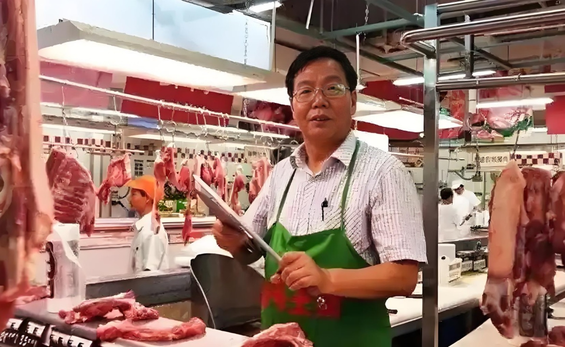 Đồ tể Bắc Đại: Chàng sinh viên văn khoa bán thịt lợn, trở thành tỷ phú - 4 Đồ tể Bắc Đại: Chàng sinh viên văn khoa bán thịt lợn, trở thành tỷ phú - 4