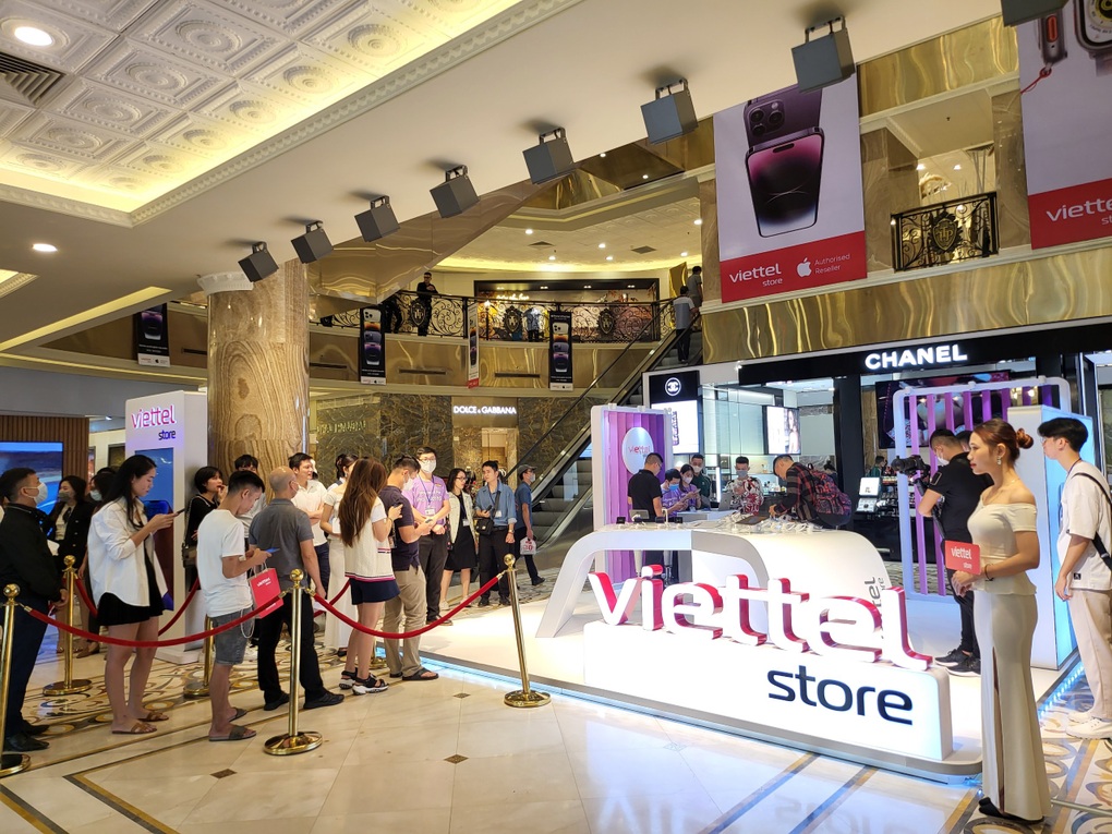 iPhone 14 series lên kệ tại Viettel Store toàn quốc - 2 iPhone 14 series lên kệ tại Viettel Store toàn quốc - 2