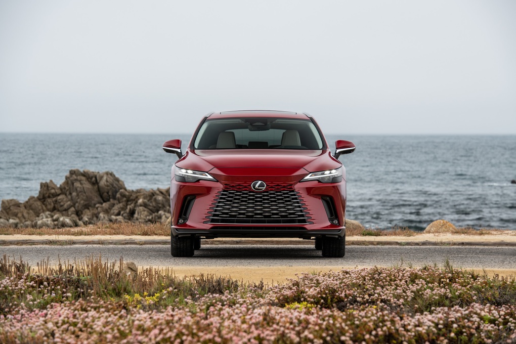 RX - xe bán chạy nhất của Lexus ra mắt phiên bản mới tại Việt Nam - 1 RX - xe bán chạy nhất của Lexus ra mắt phiên bản mới tại Việt Nam - 1