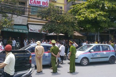 Gần 400 xe taxi gây "náo loạn" Hà Nội