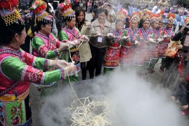 Sợi mì dài 1.700m