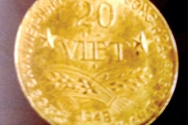 Trao tặng 9 đồng tiền vàng phiên bản Đồng tiền vàng bản vị