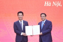 Trao quyết định bổ nhiệm Bộ trưởng Bộ Tài nguyên và Môi trường