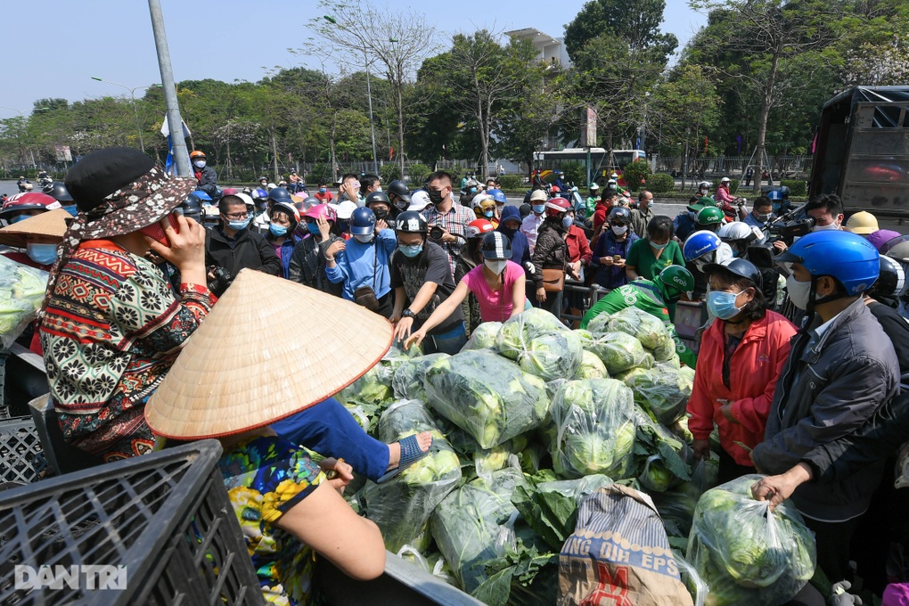 Đến trứng gà cũng Đến trứng gà cũng