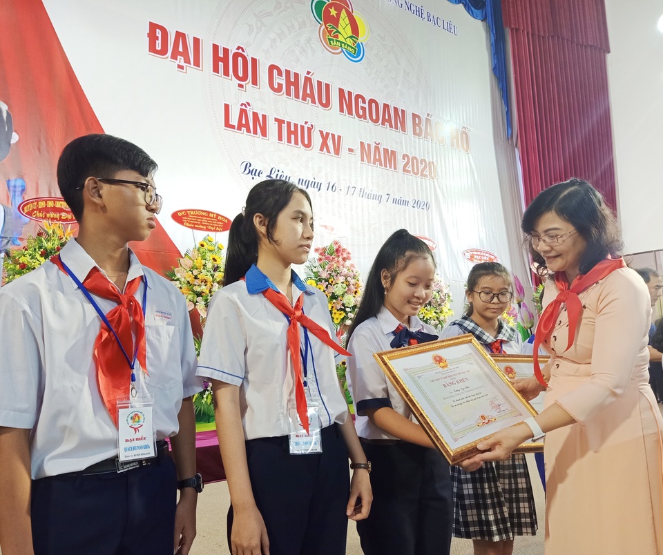 Tạo điều kiện tốt nhất cho thiếu niên, nhi đồng phát triển toàn diện - 3 Tạo điều kiện tốt nhất cho thiếu niên, nhi đồng phát triển toàn diện - 3