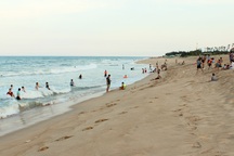 Tắm biển đầu năm, một thanh niên đuối nước tử vong