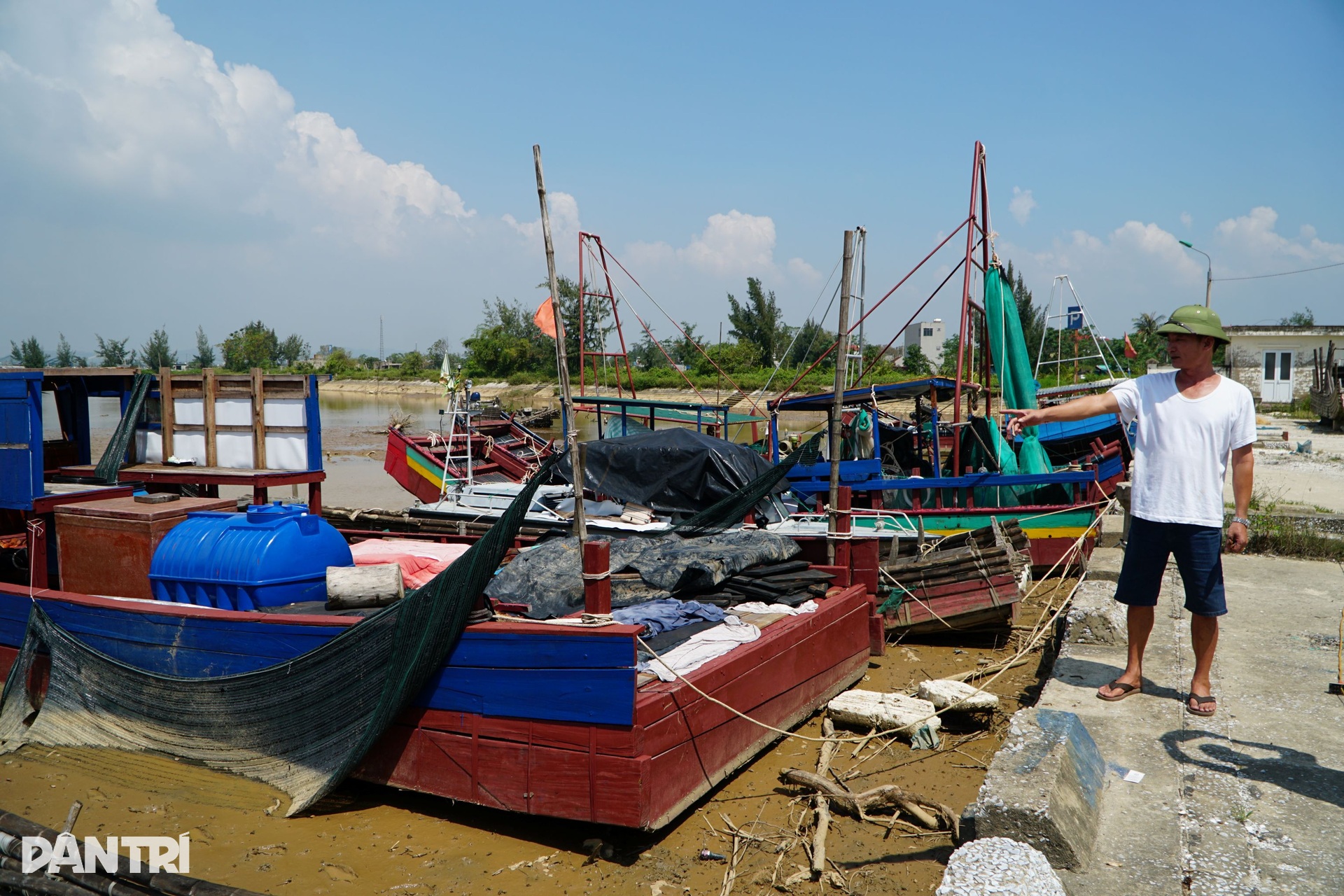 Cảng cá 43 tỷ đồng hoang hóa, dân bỏ thuyền bè - 7