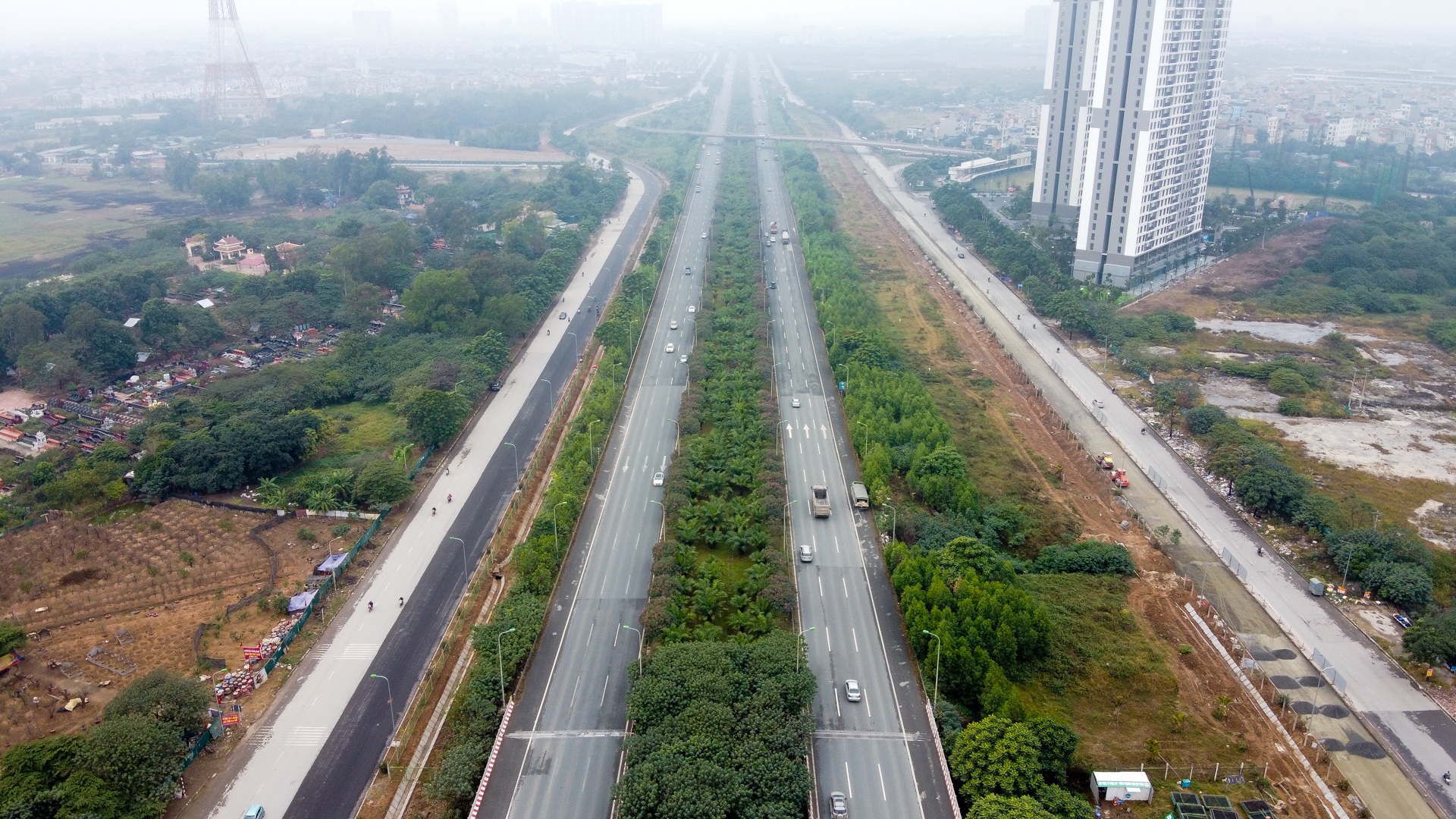 Đường gom Đại lộ Thăng Long thêm 4 làn xe, phục vụ đua xe F1 - 6 Đường gom Đại lộ Thăng Long thêm 4 làn xe, phục vụ đua xe F1 - 6