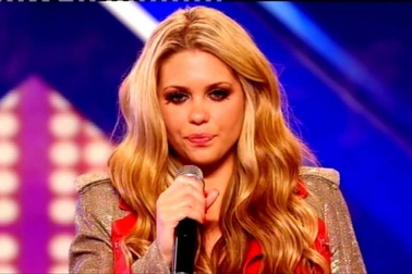 Bianca Gascoigne trổ tài ca hát