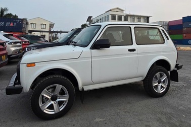 Rộ tin loạt ô tô Nga giá từ 390 triệu đã về Việt Nam, có cả sedan và SUV