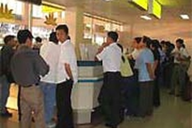 Chậm, hủy chuyến bay phải bồi thường bằng tiền