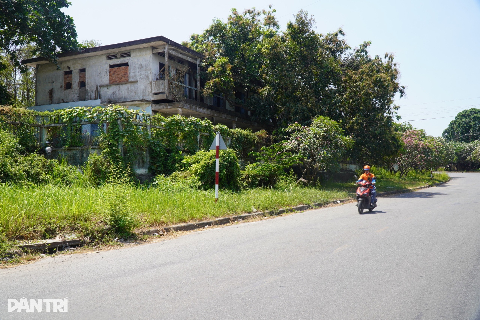 Khu công nghiệp lâu đời nhất Việt Nam trước ngày di dời - 13 Khu công nghiệp lâu đời nhất Việt Nam trước ngày di dời - 13