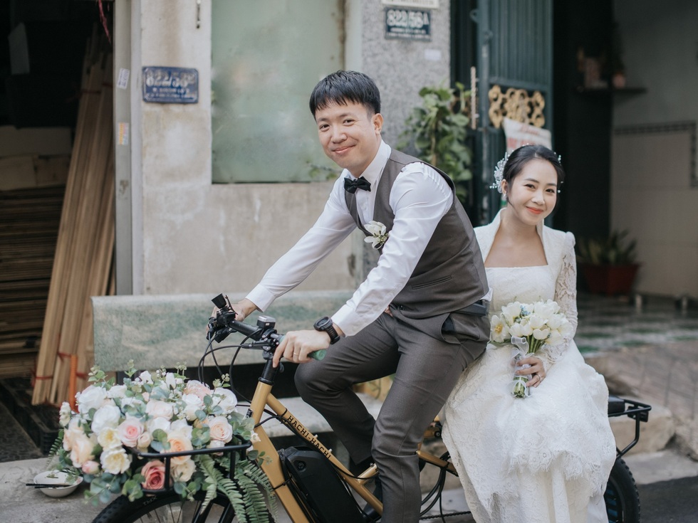 Ghiền đạp xe, chàng trai TPHCM cưới được vợ xinh đẹp, rước dâu bằng xe đạp - 10