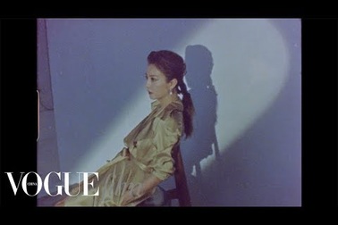 Thần thái cuốn hút của "én nhỏ" Triệu Vy