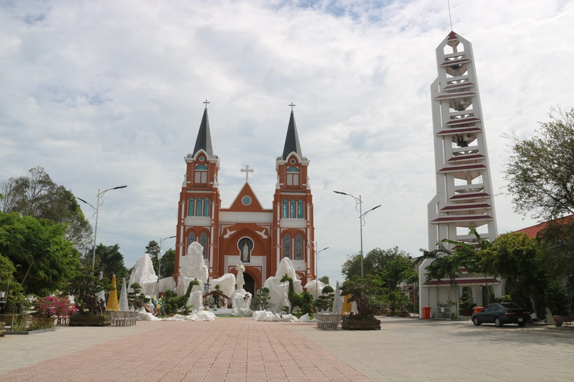 Dịch Covid-19, nhiều xứ đạo miền Tây đìu hiu… đón Lễ Giáng sinh - 7 Dịch Covid-19, nhiều xứ đạo miền Tây đìu hiu… đón Lễ Giáng sinh - 7