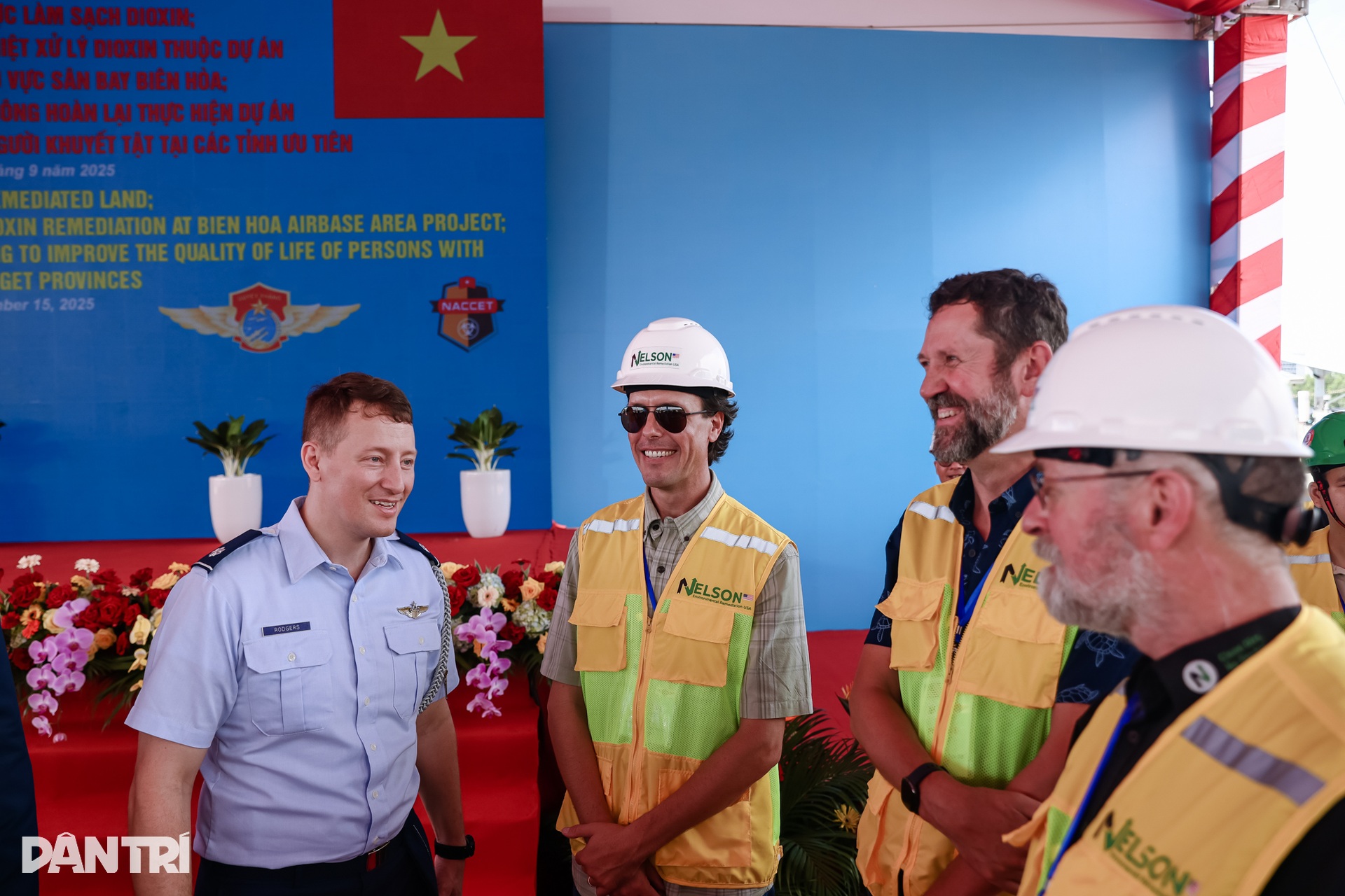 Đại sứ Mỹ Marc Knapper dự lễ bàn giao đất sạch dioxin tại sân bay Biên Hòa - 10