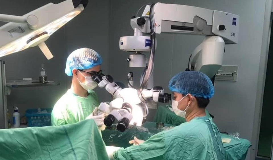 Nối thành công ngón tay đứt lìa phải ướp đá mang đến bệnh viện - 1 Nối thành công ngón tay đứt lìa phải ướp đá mang đến bệnh viện - 1