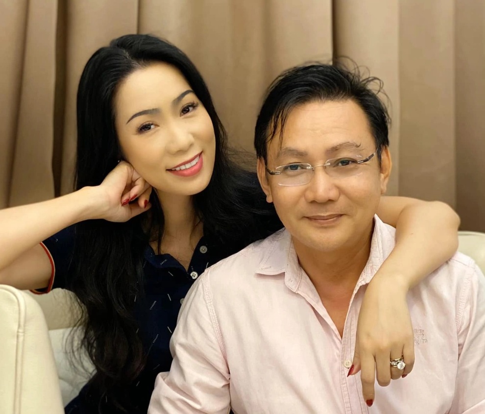 Trịnh Kim Chi tiết lộ bí quyết giữ gìn hôn nhân hạnh phúc sau 2 thập kỷ - 5 Trịnh Kim Chi tiết lộ bí quyết giữ gìn hôn nhân hạnh phúc sau 2 thập kỷ - 5
