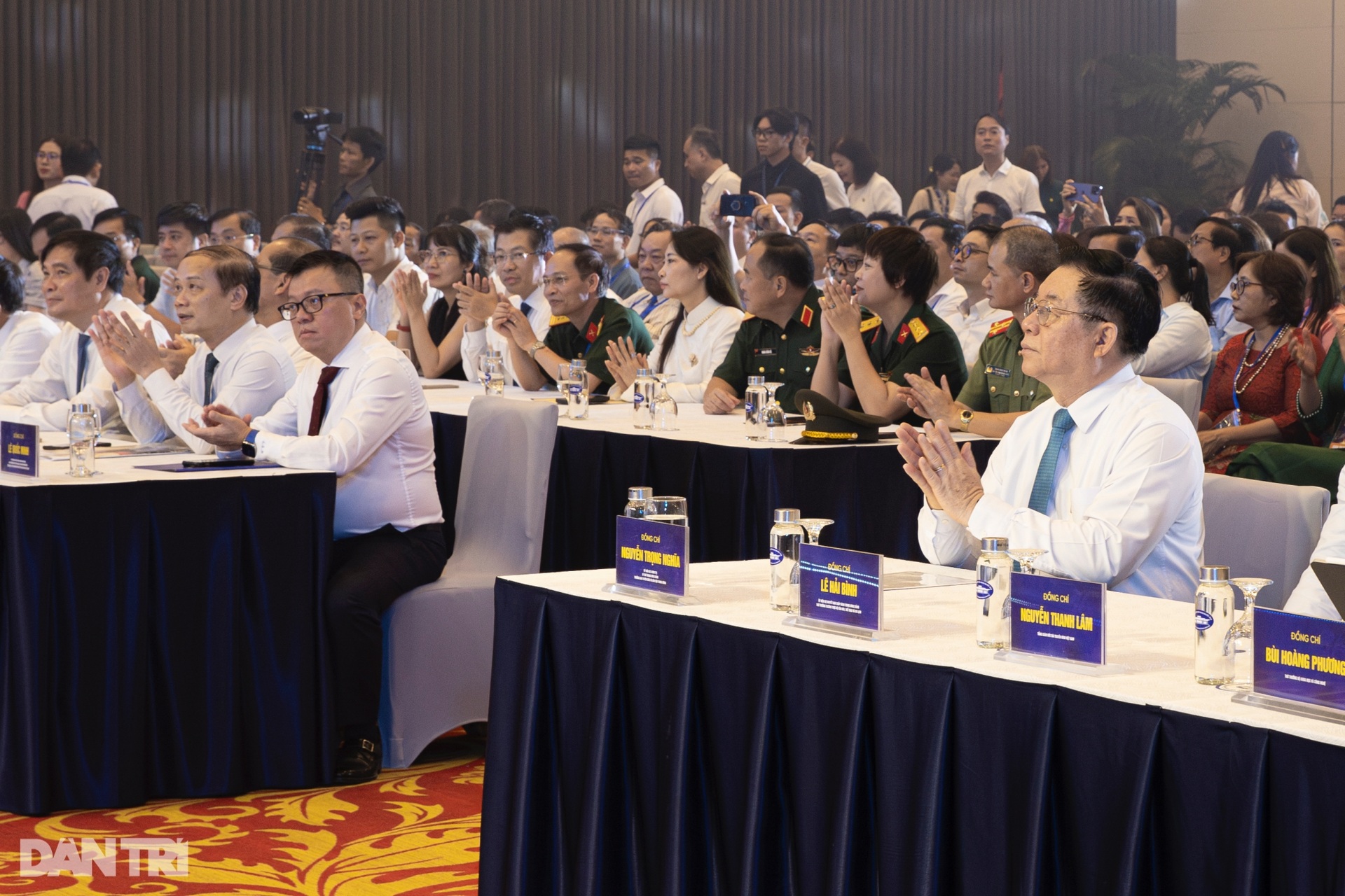 Toàn cảnh Lễ khai mạc Hội báo toàn quốc 2025 - 2 Toàn cảnh Lễ khai mạc Hội báo toàn quốc 2025 - 2