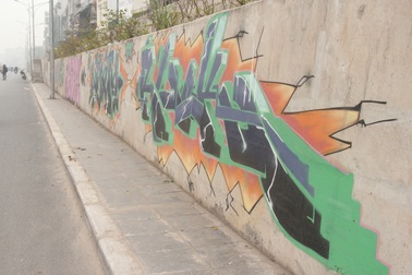 Hà Nội: Sẽ xóa những hình vẽ bôi bẩn đoạn đường hơn 300 tỷ