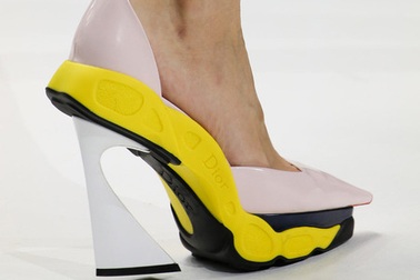 Giày dép độc đáo của Christian Dior