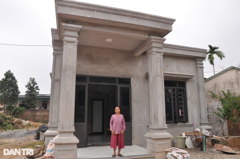 Cuộc sống thay da đổi thịt của cô bé Ngọc Khánh mồ côi cha, mẹ bỏ đi - 4 Cuộc sống thay da đổi thịt của cô bé Ngọc Khánh mồ côi cha, mẹ bỏ đi - 4