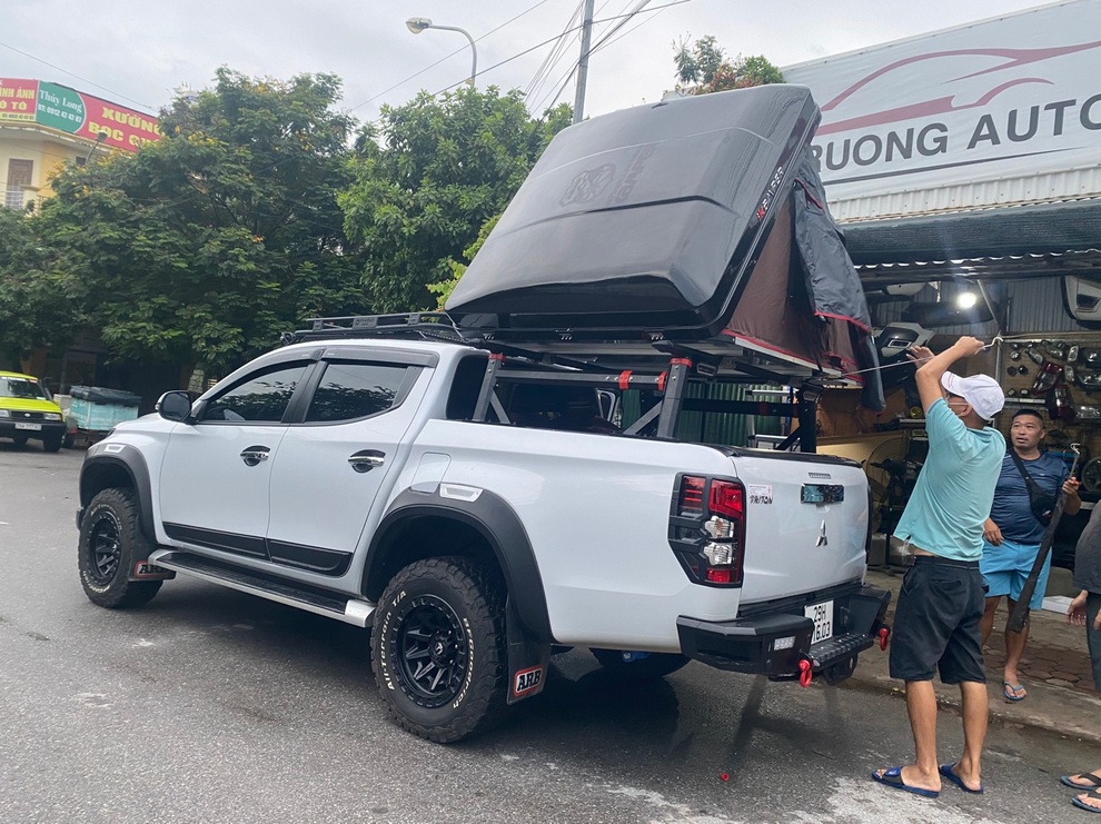 Thợ độ xe hóa xế cũ thành nhà đi phượt không ngơi tay mùa Covid-19 - 8 Thợ độ xe hóa xế cũ thành nhà đi phượt không ngơi tay mùa Covid-19 - 8