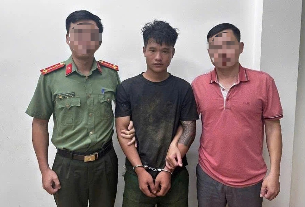 Trinh sát bắt giữ thanh niên trốn lệnh truy nã ở Lâm Đồng - 1