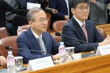 Hàn Quốc cân nhắc đơn phương trừng phạt Triều Tiên