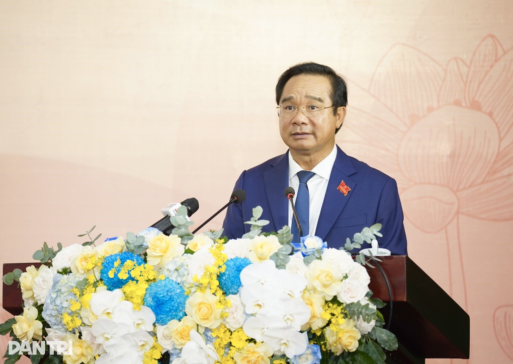 Ông Nguyễn Văn Được làm Bí thư Đảng ủy UBND TPHCM nhiệm kỳ 2025-2030 - 2 Ông Nguyễn Văn Được làm Bí thư Đảng ủy UBND TPHCM nhiệm kỳ 2025-2030 - 2