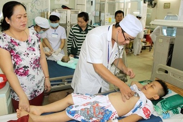 Vụ nhiều trẻ nôn ói nhập viện: Có thể do ăn bánh mì ngọt