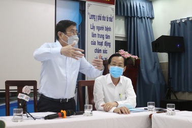 Người dân cách ly đề nghị được cấp nho Mỹ, táo New Zealand