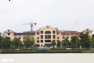 16 cán bộ đầu tiên tại Huế được nghỉ hưu trước tuổi theo Nghị định 178