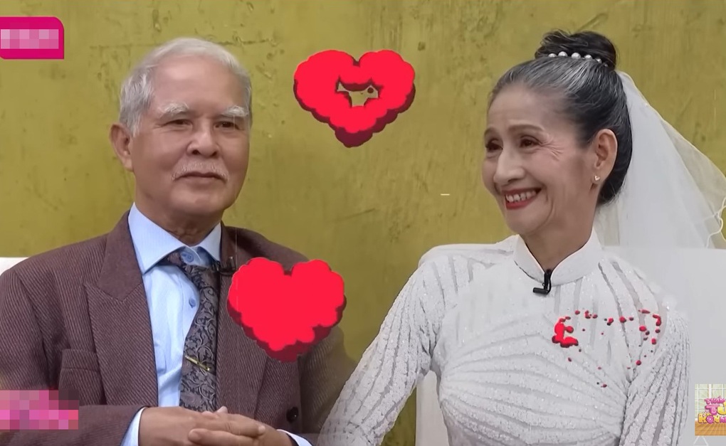 Cuộc tình sóng gió của nữ ca sĩ U70 hát như nuốt đĩa - 1 Cuộc tình sóng gió của nữ ca sĩ U70 hát như nuốt đĩa - 1